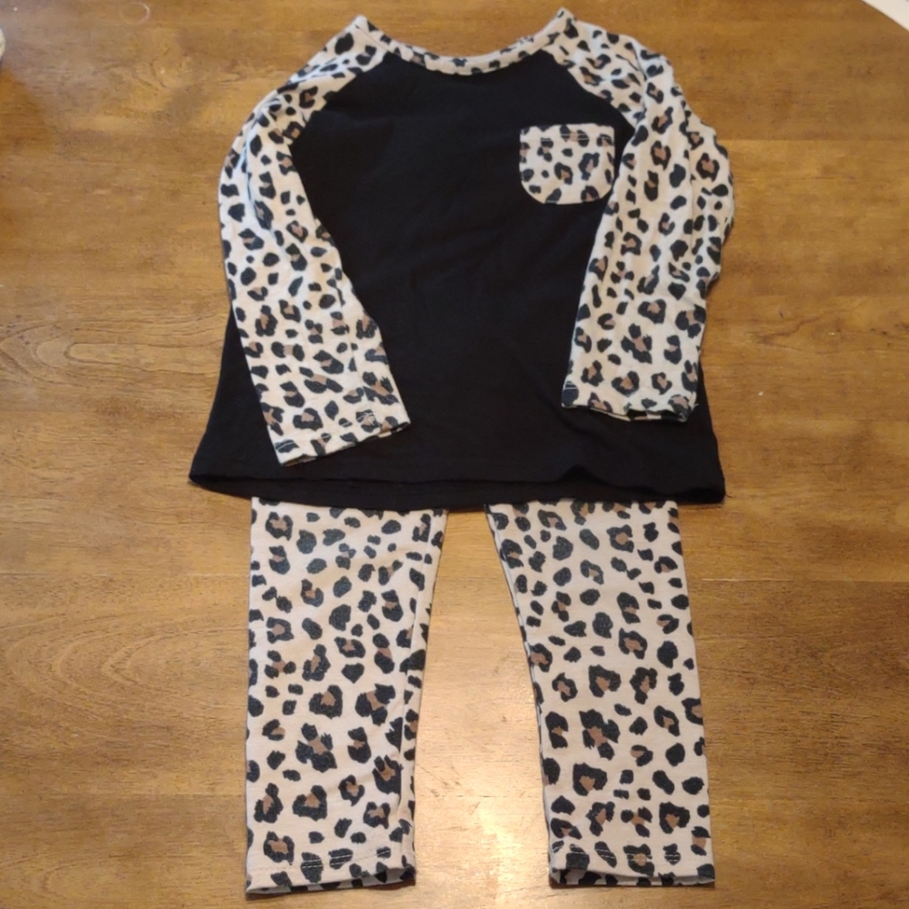 Toddler Girl animal print outfit